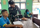 Tentara Kreatif Mengajar dengan Hati, Prajurit Yonif TP 860/NSK Bangkitkan Semangat Belajar Siswa di Waropen